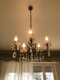 Lampadario da soffitto con gocce in vetro