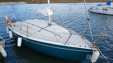 Barca a vela Dea teti 6000