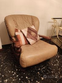 Poltrone e divano Mogano