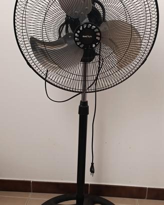 Ventilatore a piantana Kmt Style 80W regolabile