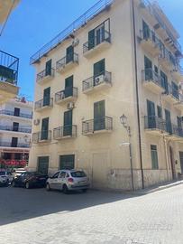 In pieno centro a Lascari