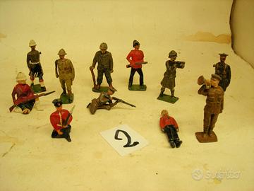 11 SOLDATINI  in PIOMBO   (2)