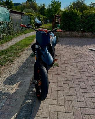 ktm 125 motard