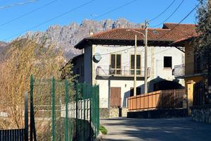 3 LOCALI A VALGREGHENTINO