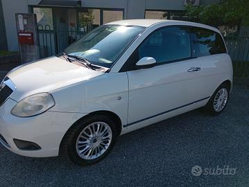 Lancia Ypsilon 1.2 Argento