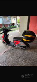 Scooter Super Soco CUX (Special  edition DUCATI)