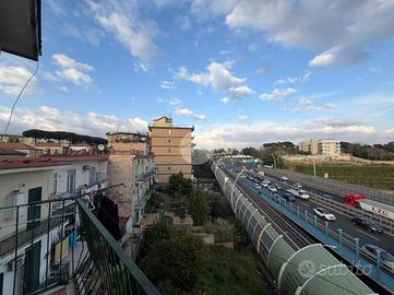 3 LOCALI A NAPOLI