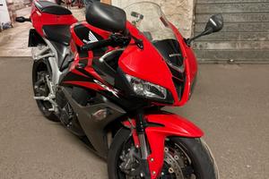 Honda CBR 600 RR 2015