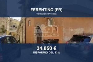 Immobile in asta di 211 m² con più di 5 locali a F