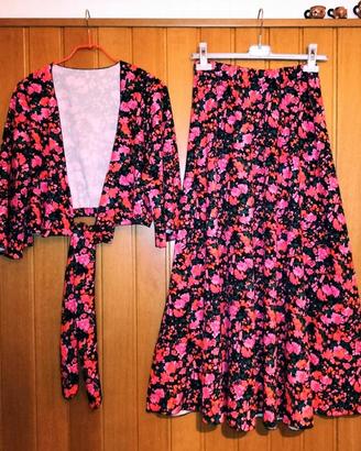 ABITO SET GONNA LUNGA SVASATA CON BLUSA  *NUOVO*