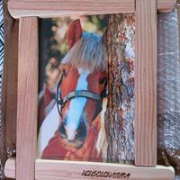 cornice legno larice artigianale cavallo