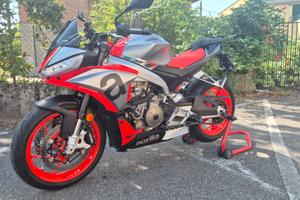 aprilia tuono 660