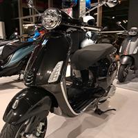 Vespa Primavera 50 Bauletto+ Supporto omaggio