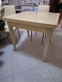 Tavolo cucina