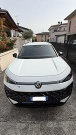 VOLKSWAGEN T-Roc 1.5 eTSI ACT 150 CV DSG R-Line