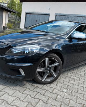 Volvo V40 D3