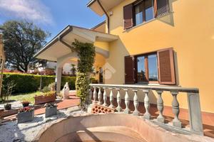 VILLA SINGOLA A POGGIO A CAIANO