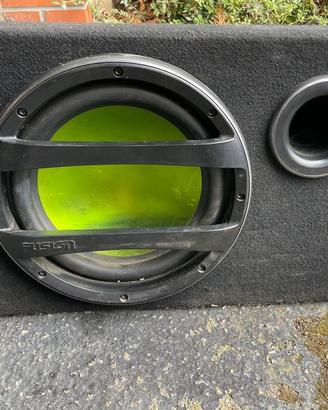 Subwoofer e amplificatore