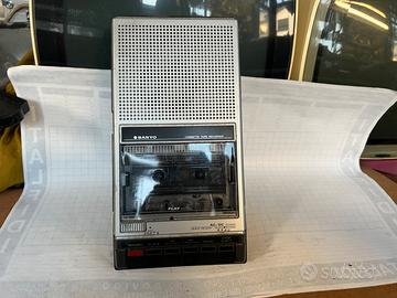 Mangiacassette SANYO