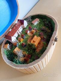 Diorama artigianale su scatola Paese borgo 1:350
