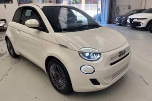 FIAT 500 Berlina Hybrid Torino 0 KM!
