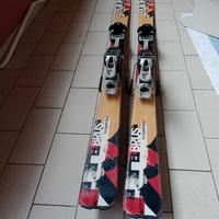 Sci e attrezzatura alpinismo