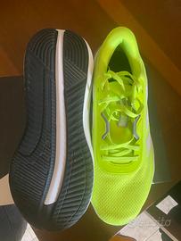 Scaroe da Ginnasfica Adidas Galaxy 7 M