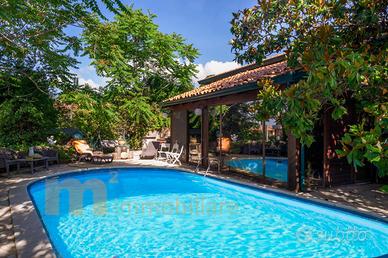 07 Pedara Villa singola con piscina