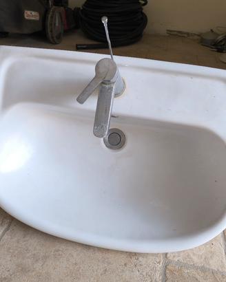 Lavello, bidet, water e vasca da bagno