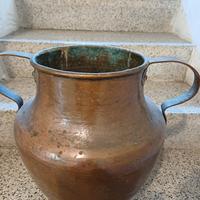 grossa anfora in rame