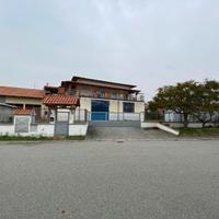 Salone capannone magazzino