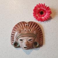 Maschera da appendere.