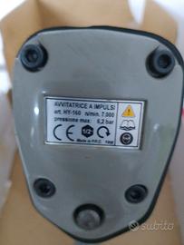 Avvitatore/svitatore ad impulsi pneumatico