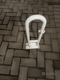 Maniglione di sicurezza per bagno disabili