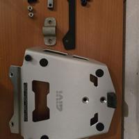 Piastra givi portapacchi