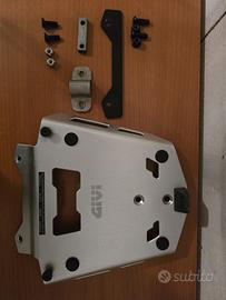 Piastra givi portapacchi