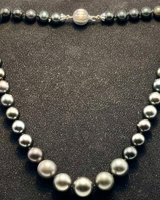 COLLANA E ORECCHINI DI PERLE DI TAHITI IN ORO 18K