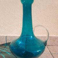 Vaso in vetro con manico