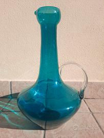 Vaso in vetro con manico