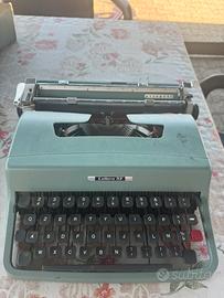 Macchina da scrivere