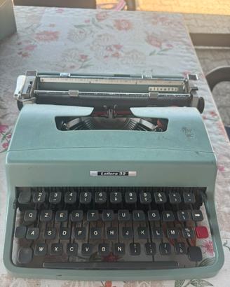 Macchina da scrivere