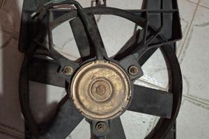 Ventola  radiatore vecchia Panda