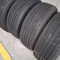 Gomme 215/50 R18