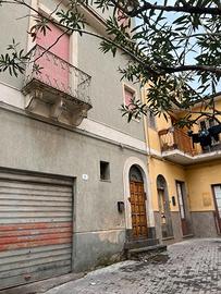Casa indipendente con garage-terrazzo 49-390