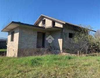 RUSTICO A VICO NEL LAZIO