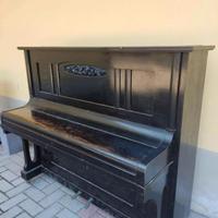 Pianoforte Zimmermann a parete