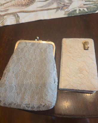Messale vintage con sua borsetta