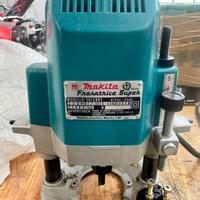 Fresatrice Verticale professionale Makita