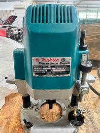 Fresatrice Verticale professionale Makita