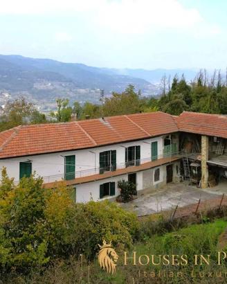 Rustico / Casale di 450 m² con più di 5 locali a P